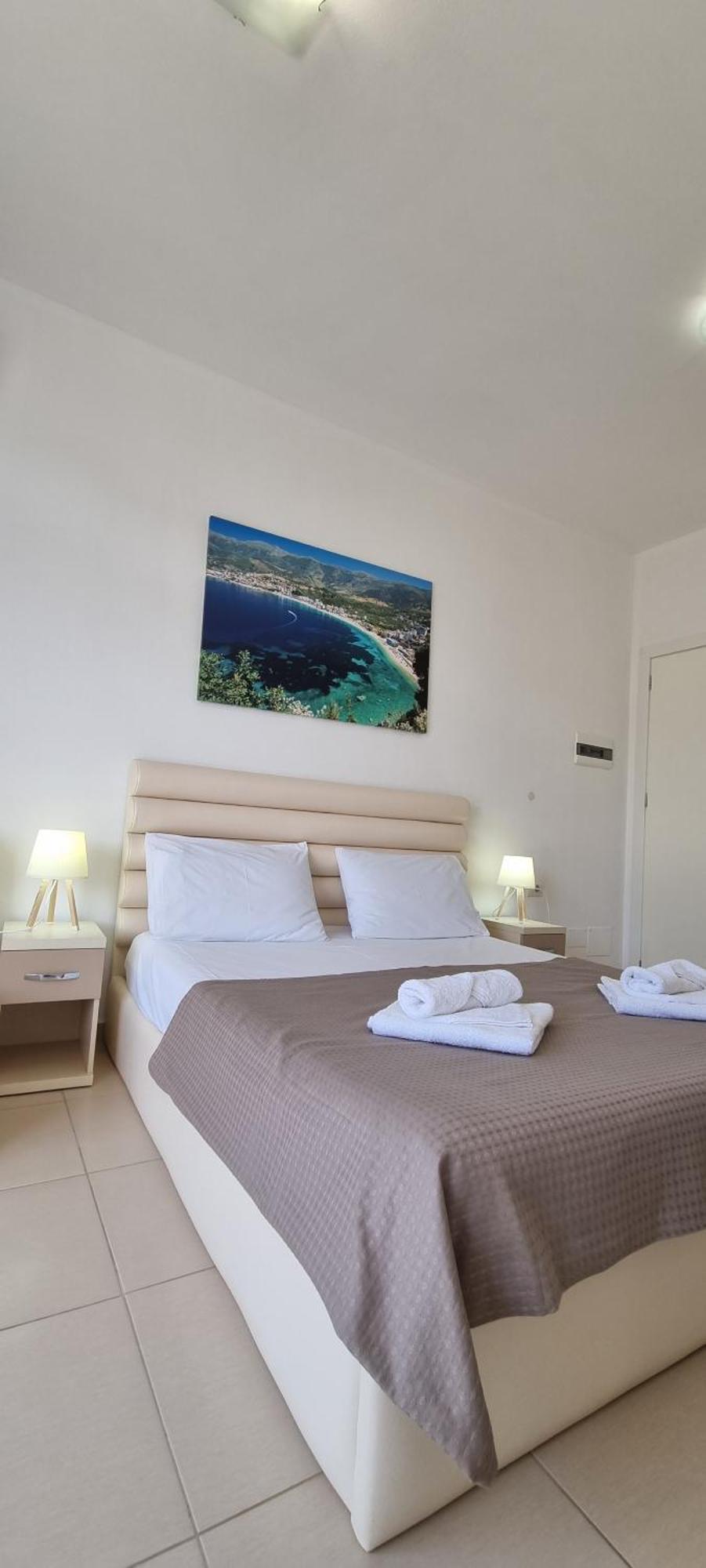 The Sunny Side Apartment Himare Exterior photo