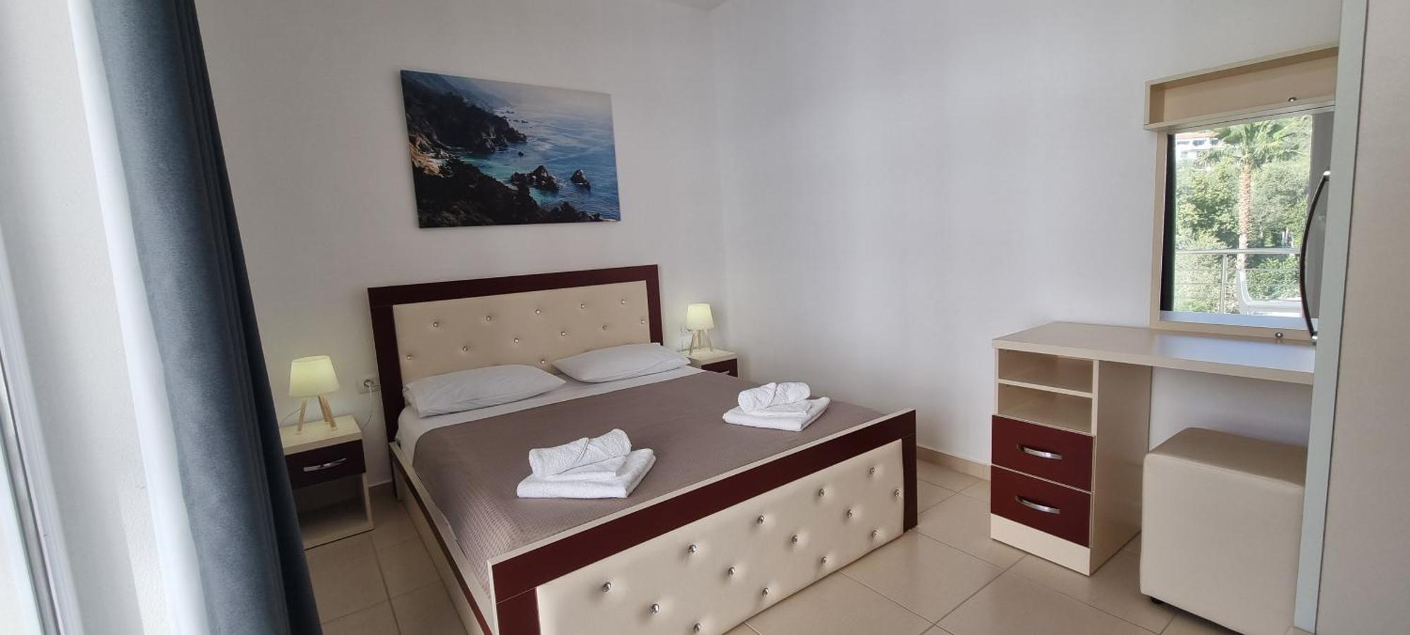 The Sunny Side Apartment Himare Exterior photo