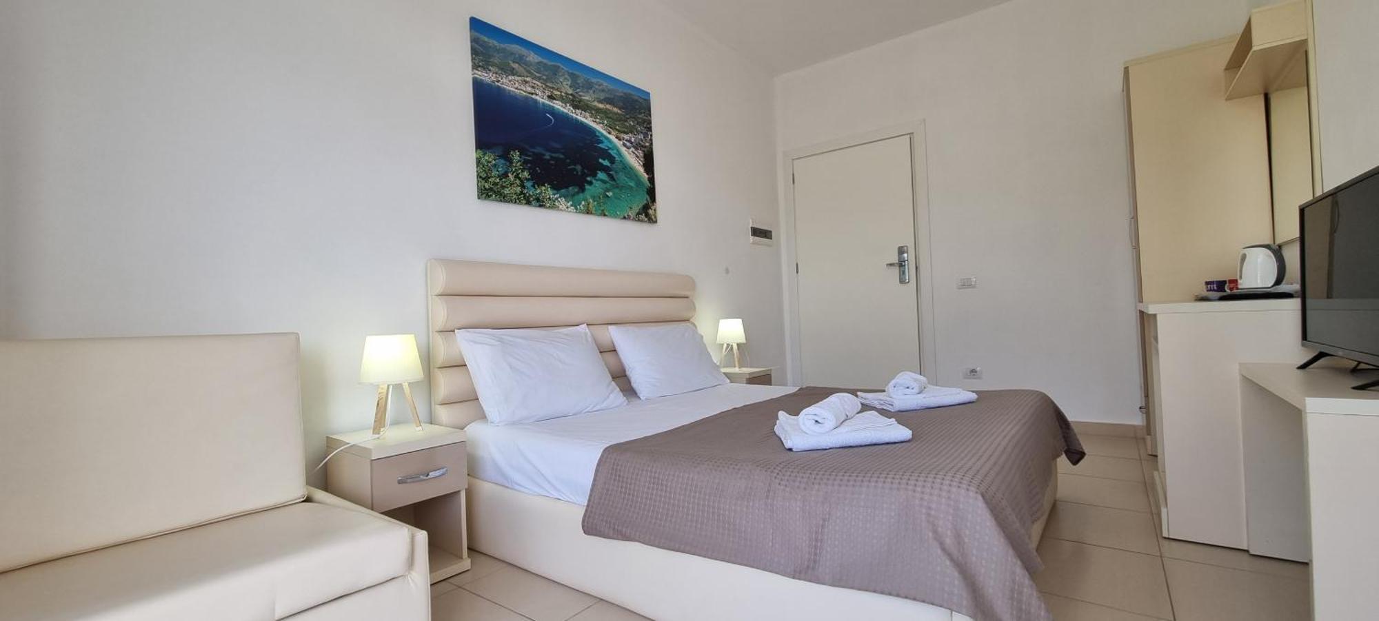 The Sunny Side Apartment Himare Exterior photo