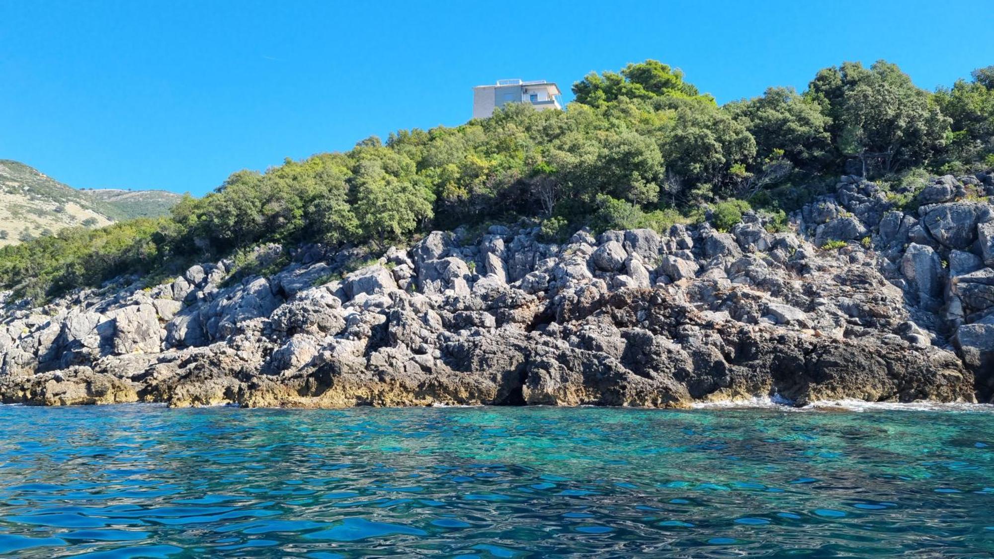 The Sunny Side Apartment Himare Exterior photo